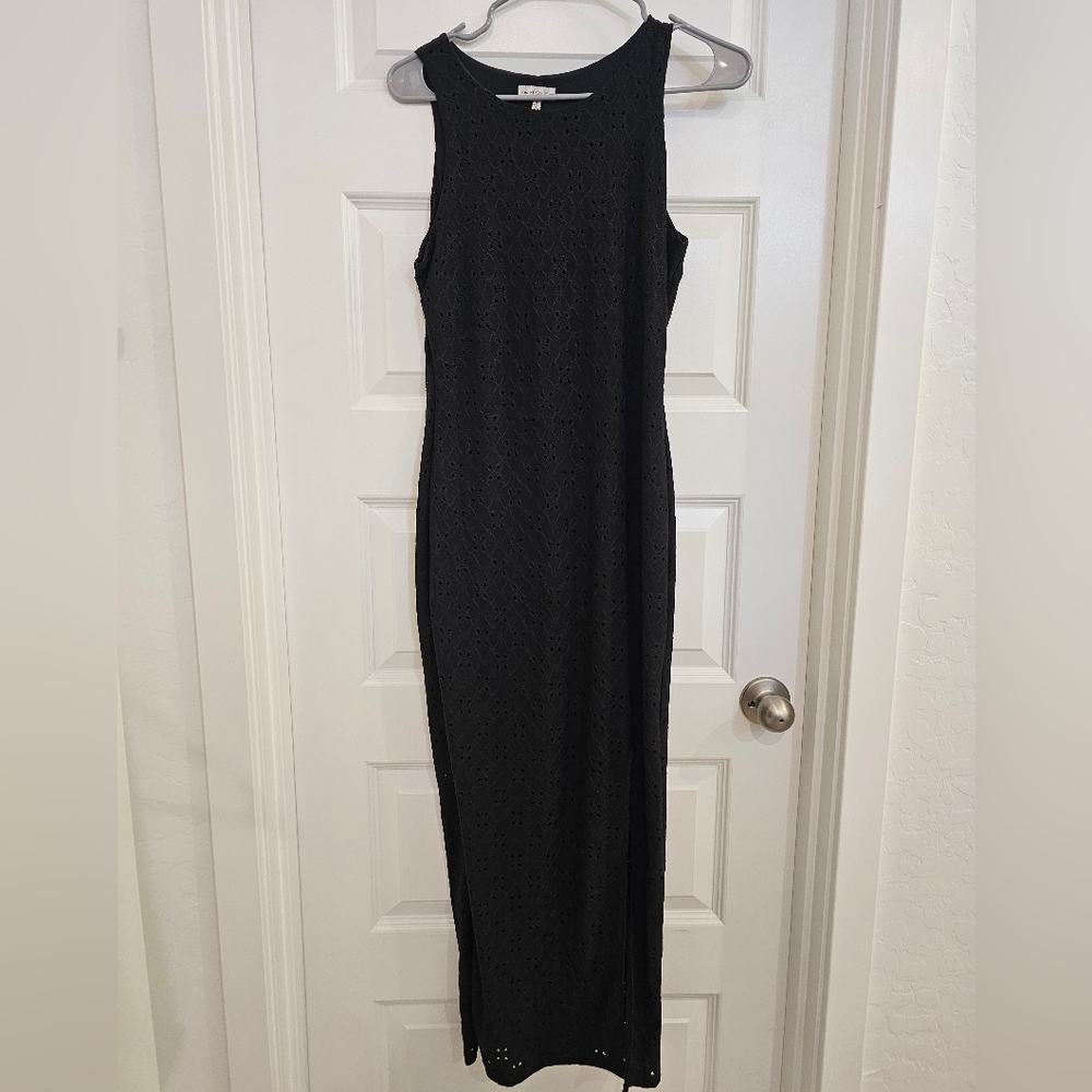 Elegant Black Sleeveless Dress